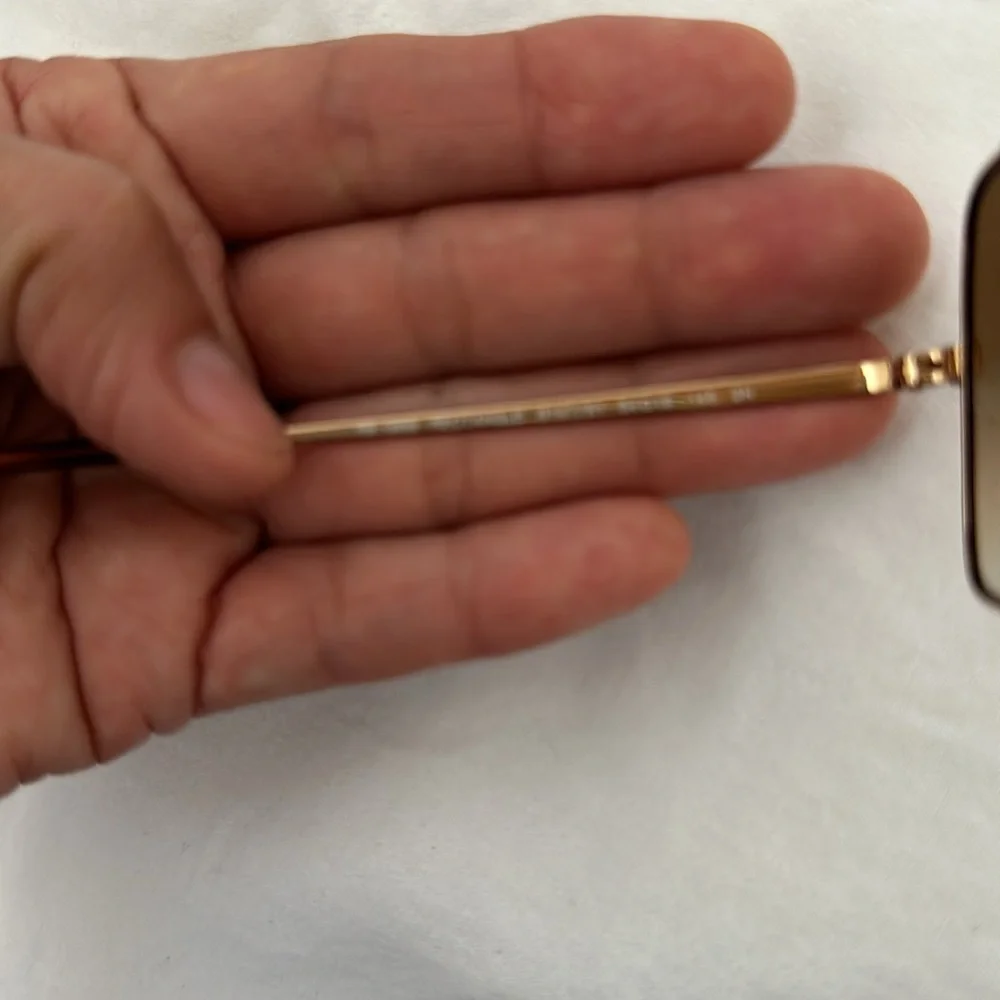 Ray Ban Sun Glasses - Picture 5 of 7